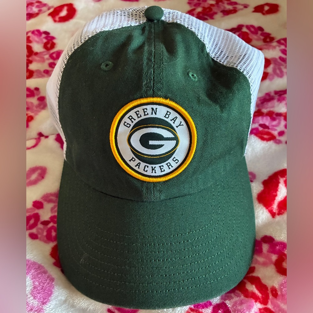 Green Bay Packers Green & White SnapBack Trucker Hat